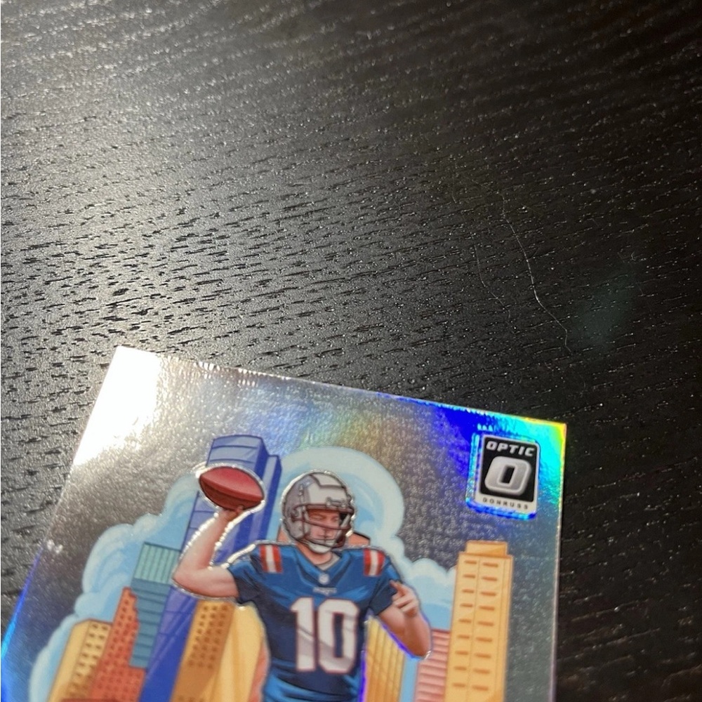 DON RUSS Optic DOWNTOWN DRAKE MAYE AKRON 9-27-25 Holographic Football Card